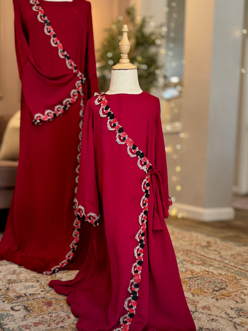 Ruby Lace Abaya