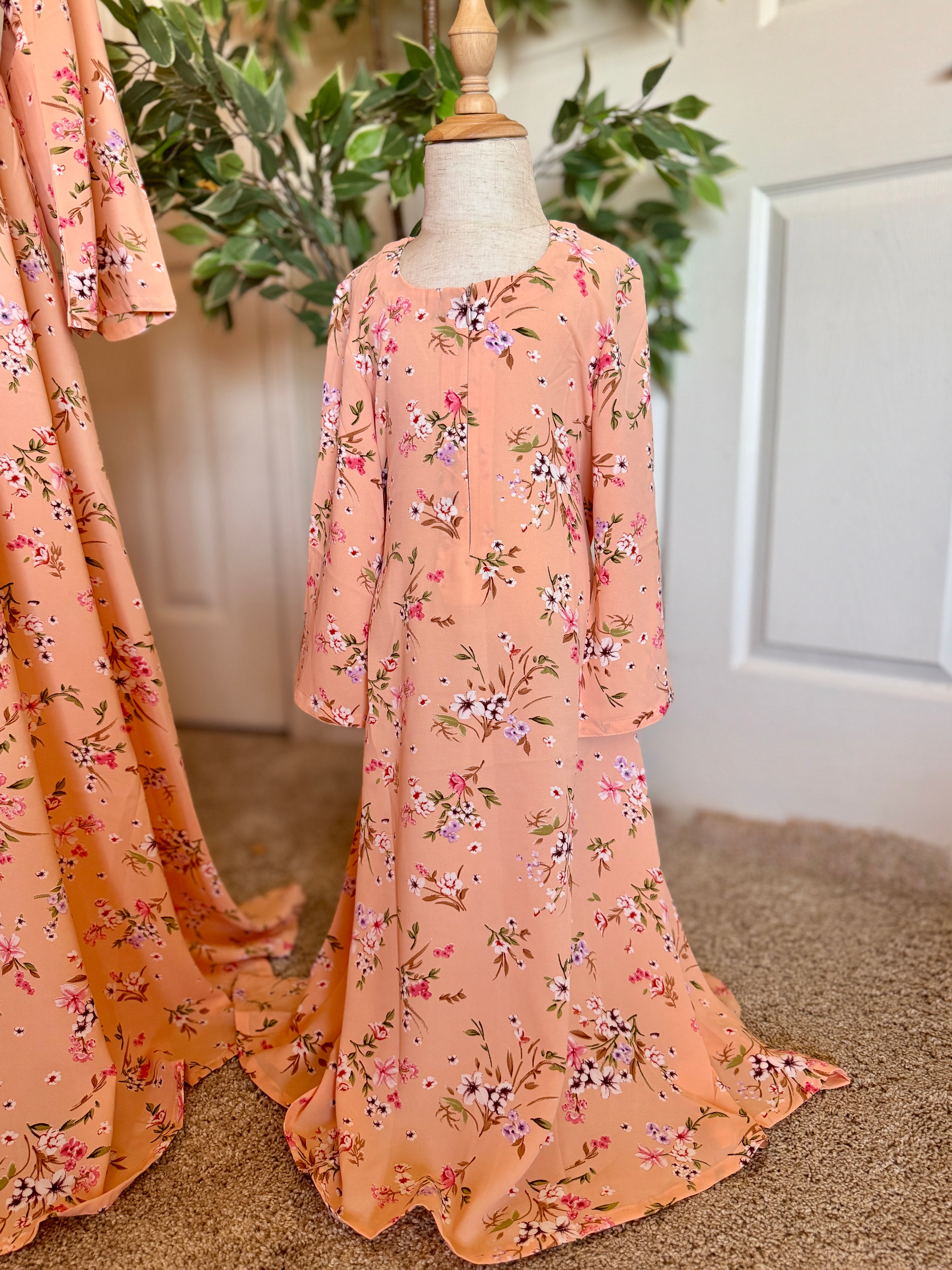 Peachy Bouquet Floral