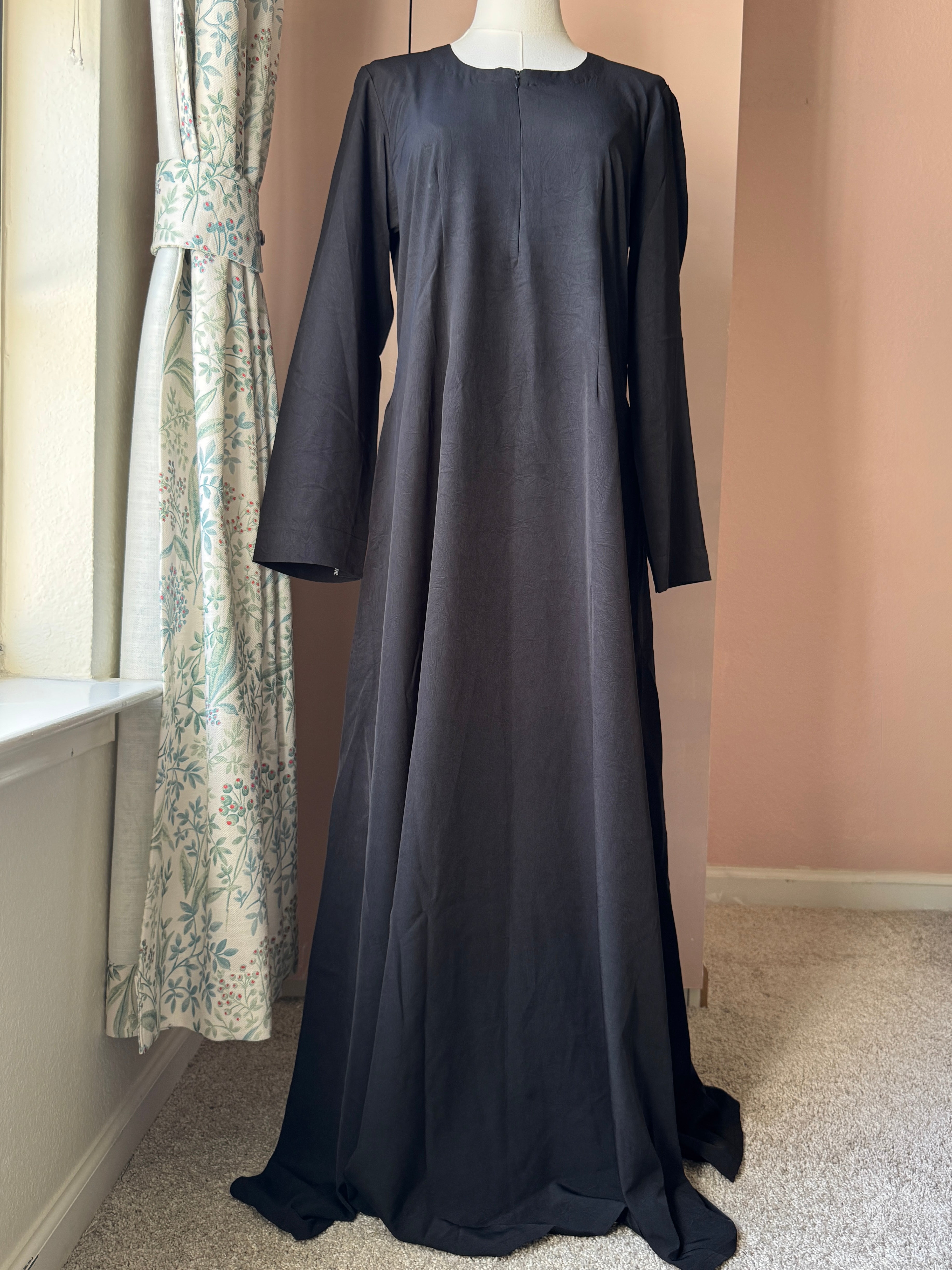 Ambrose-Black  image 0